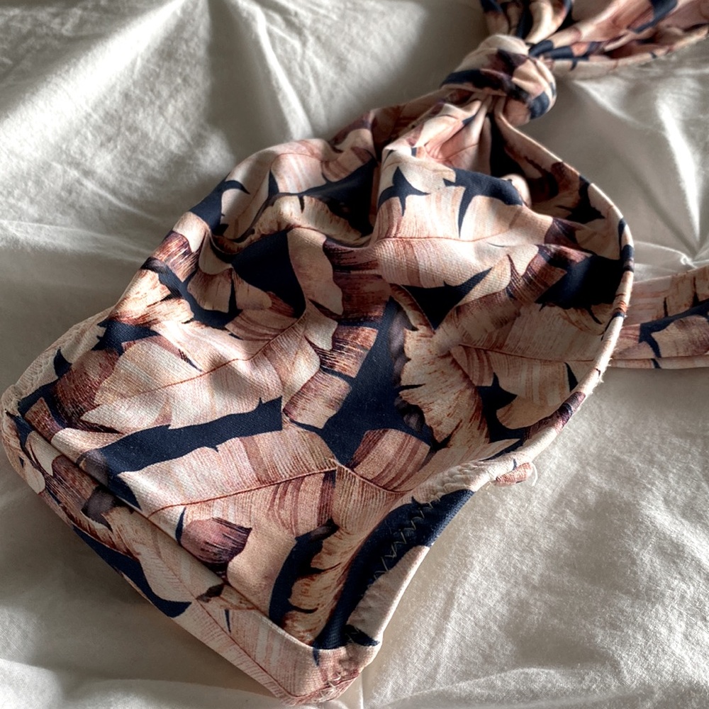 Eberjey bandeau swimming bikini top - pink & navy florals - large - Picture 2 of 3